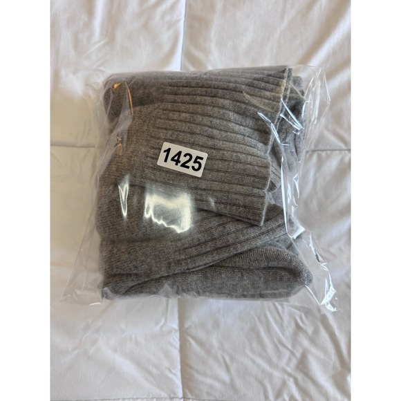 Athleta Vital Sweater Womens Oversized XS Gray Knit V Neck Soft Sweater EUC - Picture 8 of 8